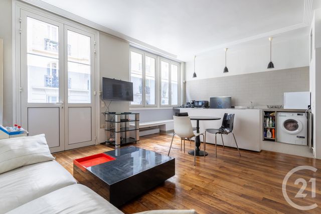 Appartement à vendre - 2 pièces - 54.24 m2 - PARIS - 75018 - ILE-DE-FRANCE - Century 21 Alpha Saint Paul